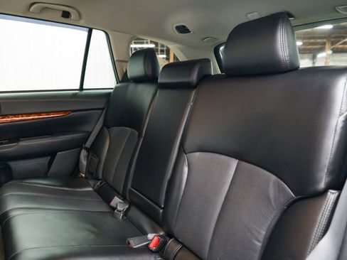 Used 2012 Subaru Outback 3.6R Limited image 26