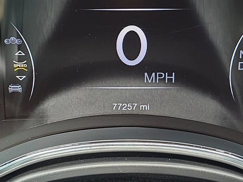 Used 2018 Jeep Grand Cherokee Laredo AWD/4WD image 25