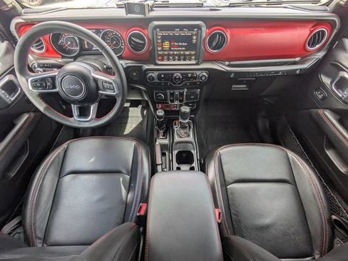 Used 2023 Jeep Wrangler Unlimited Rubicon AWD/4WD image 15