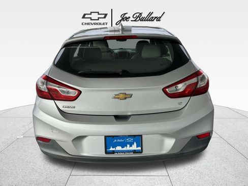Used 2017 Chevrolet Cruze LT w/ Sun And Sound Package image 7