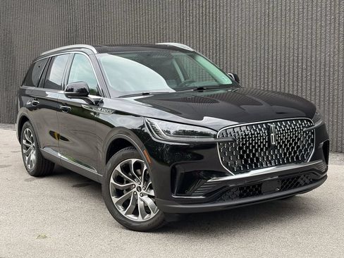 New 2026 Lincoln Aviator AWD image 9