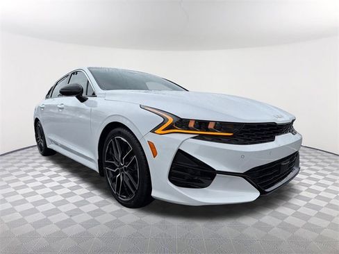 Used 2024 Kia K5 GT w/ GT1 Package image 3
