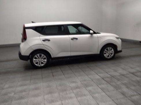 Used 2021 Kia Soul LX FWD image 10