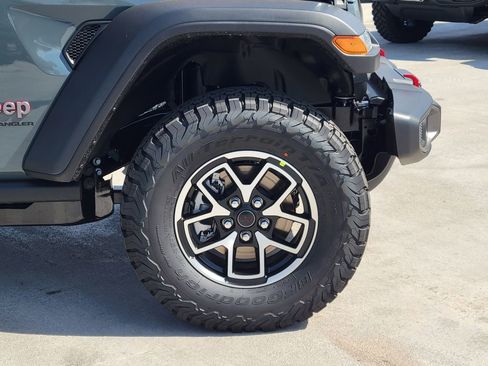 New 2026 Jeep Wrangler Unlimited Rubicon w/ Safety Group image 23