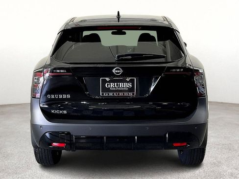 New 2025 Nissan Kicks SV image 8