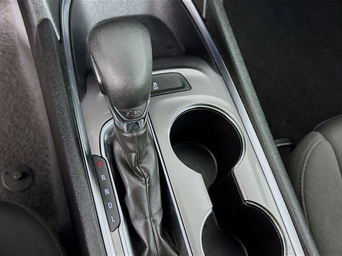 Used 2023 Chevrolet Malibu LT FWD image 19