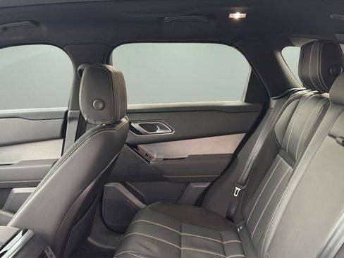 Used 2022 Land Rover Range Rover Velar R-Dynamic S image 17