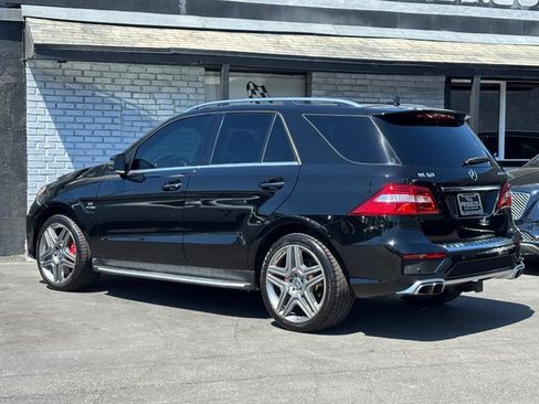 Used 2015 Mercedes-Benz ML 63 AMG 4MATIC w/ AMG Performance Package image 23