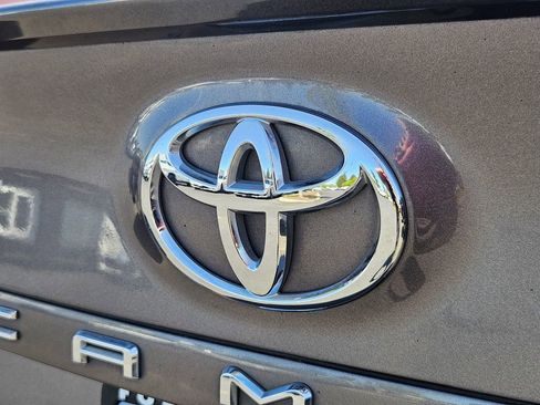 Used 2024 Toyota Camry SE FWD image 27