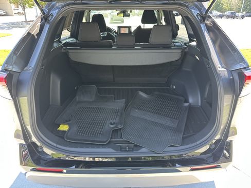 Used 2022 Toyota RAV4 SE w/ SE Grade Weather Package AWD/4WD image 32