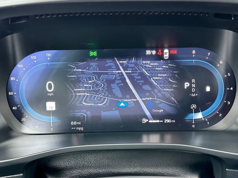 Used 2025 Volvo XC40 B5 Core image 20