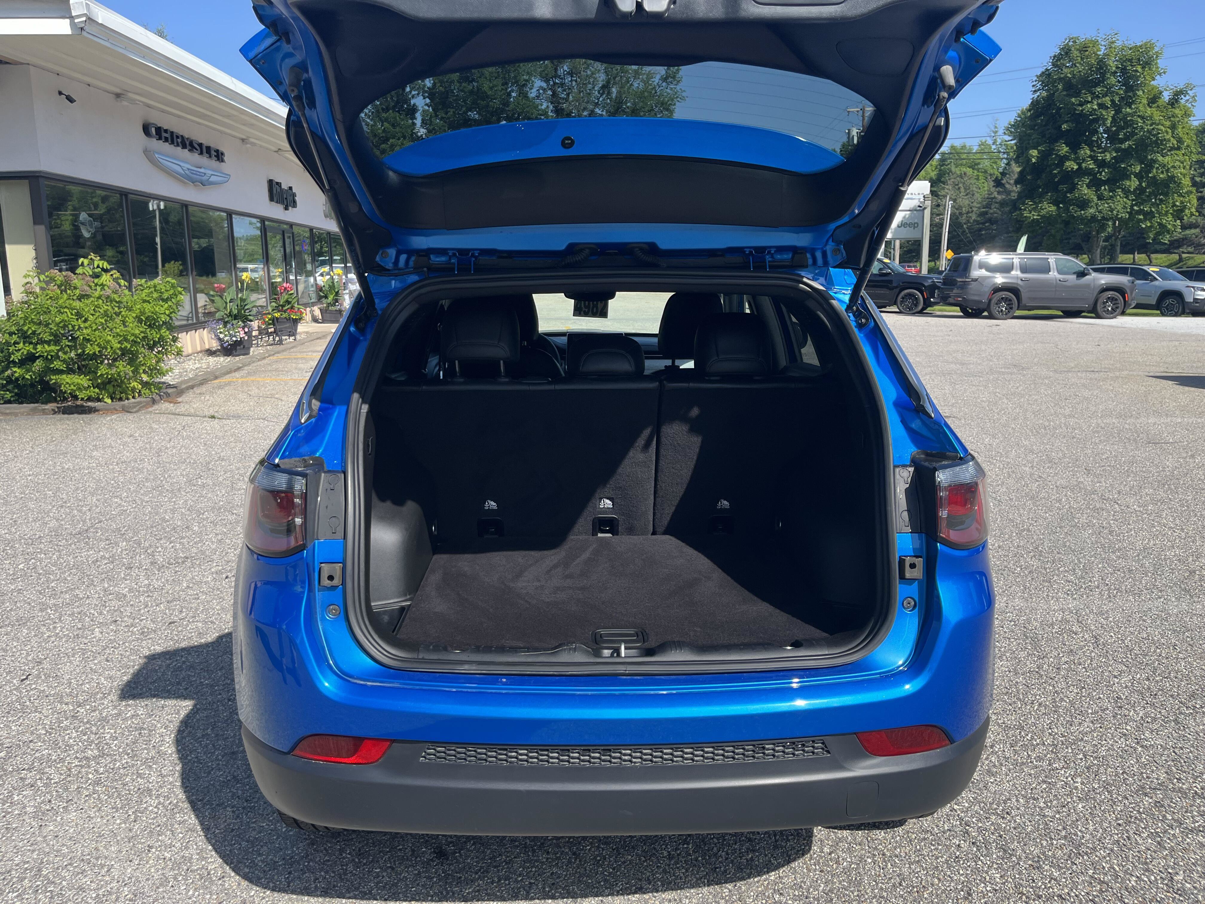 Certified 2024 Jeep Compass Latitude AWD/4WD image 19