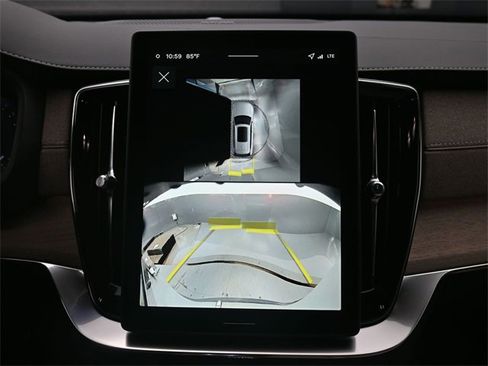 Used 2026 Volvo XC90 B6 Plus w/ Protection Package Premier image 5