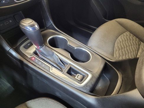 Used 2019 Chevrolet Equinox LT AWD/4WD image 26
