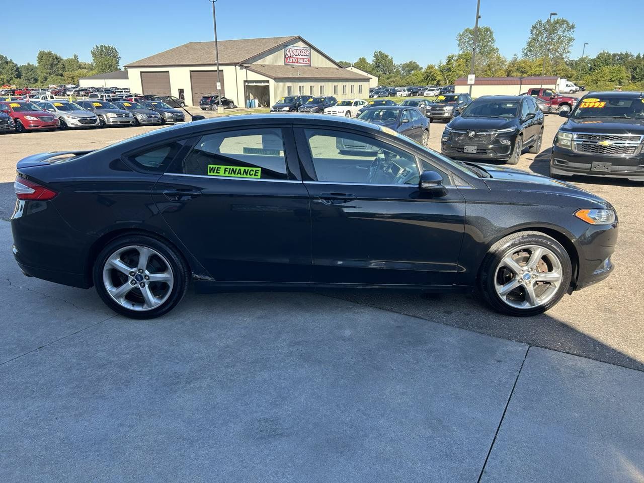 Used 2013 Ford Fusion SE FWD image 4