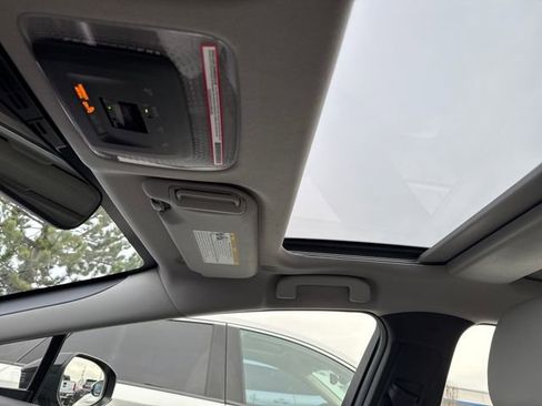 Used 2024 Toyota Prius XLE image 26