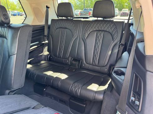 Used 2026 BMW X7 xDrive40i AWD/4WD image 32