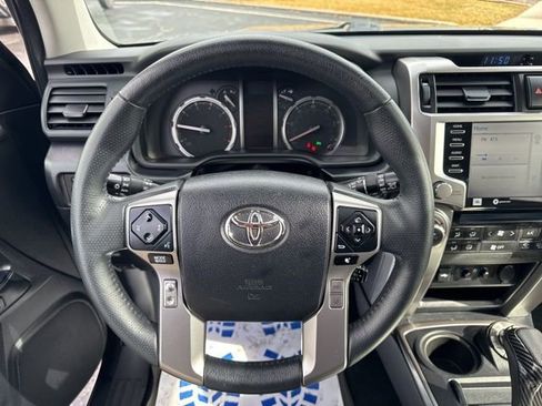 Used 2022 Toyota 4Runner Limited AWD/4WD image 16