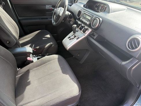 Used 2008 Scion xB FWD image 6