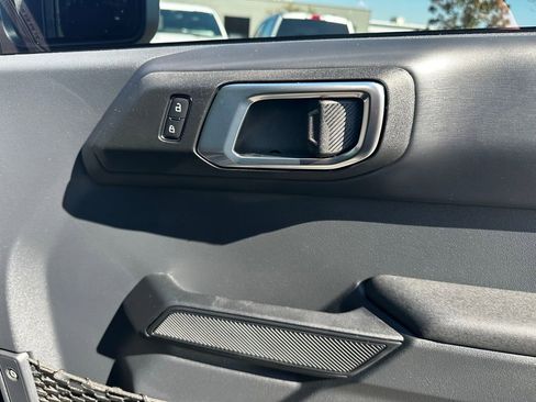 New 2025 Ford Bronco Badlands image 37