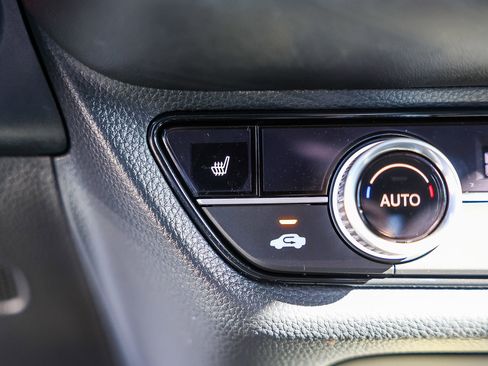 Certified 2025 Honda HR-V EX-L image 16