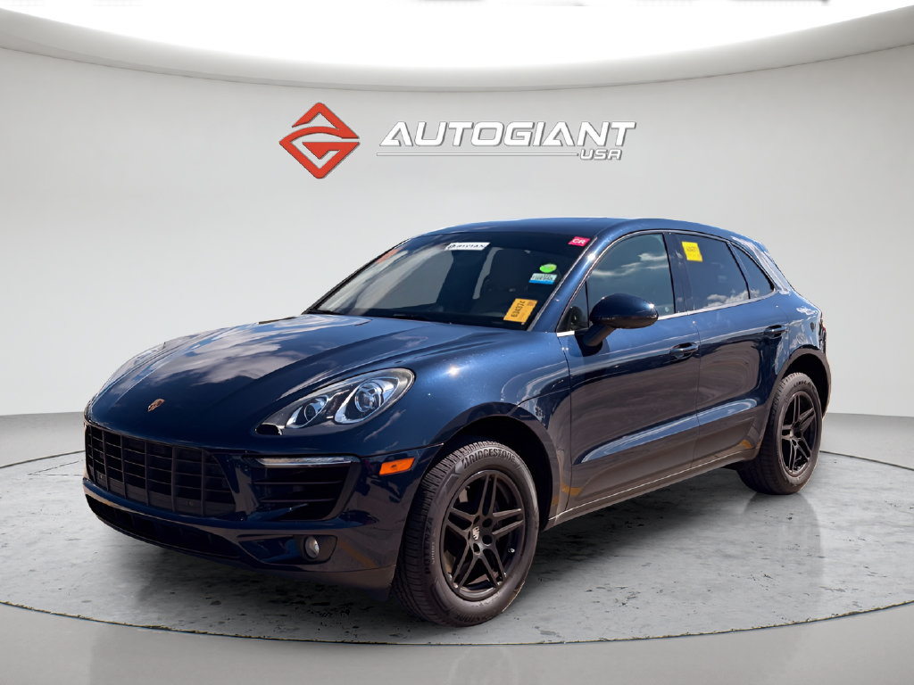 Used 2017 Porsche Macan AWD/4WD image 2