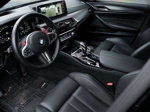 Used 2023 BMW M5 w/ Competition Package image 10