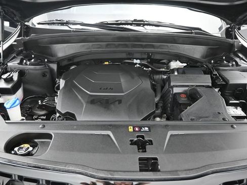 Certified 2024 Kia Telluride SX X-Line AWD/4WD image 12