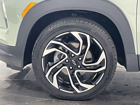 Used 2024 Chevrolet TrailBlazer RS w/ Driver Confidence Package image 16