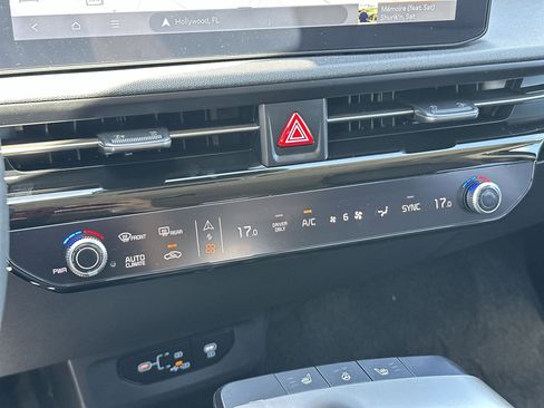 New 2025 Kia EV6 Light w/ Light LR Technology Package image 18