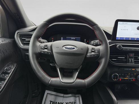 Used 2025 Ford Escape ST-Line Select AWD/4WD image 14