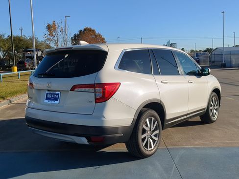 Used 2019 Honda Pilot EX image 3