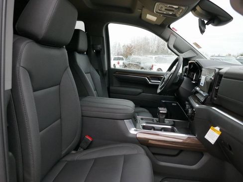 New 2026 Chevrolet Silverado 1500 LT Trail Boss w/ Convenience Package II image 9