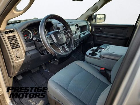 Used 2017 RAM 1500 ST w/ SXT Appearance Group AWD/4WD image 9