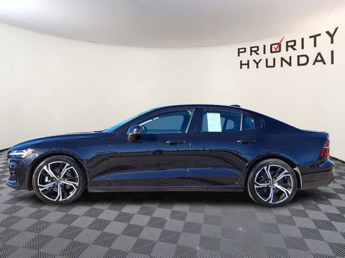 Used 2024 Volvo S60 B5 Core image 7