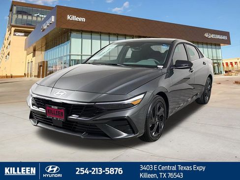 New 2026 Hyundai Elantra SEL Sport Premium FWD image 3