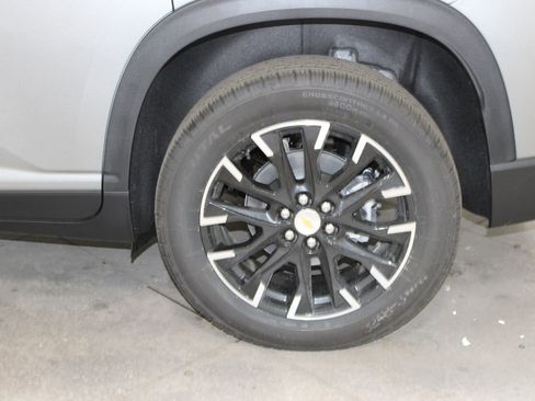 New 2026 Chevrolet Traverse LT w/ Sun and Wheel Package FWD image 53