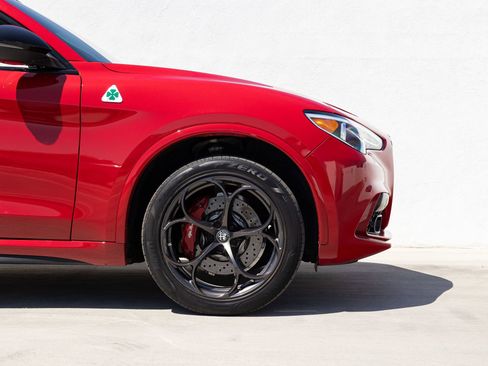 Used 2022 Alfa Romeo Stelvio Quadrifoglio w/ Active Assist Plus Package image 11