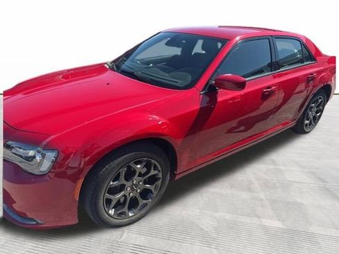 Used 2015 Chrysler 300 S AWD/4WD image 8