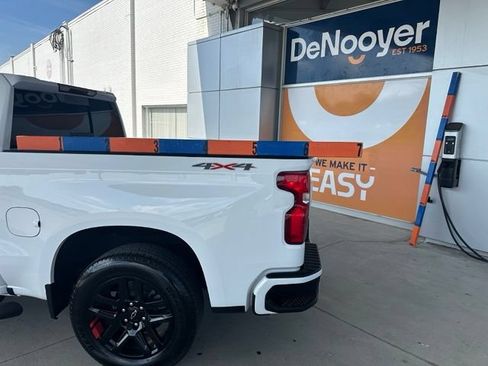 Used 2023 Chevrolet Silverado 1500 RST w/ Redline Edition AWD/4WD image 19