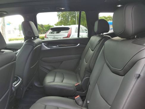 Certified 2025 Cadillac XT6 Premium Luxury FWD image 14