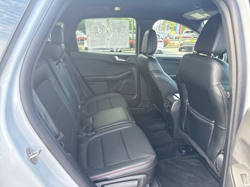 Used 2025 Ford Escape ST-Line w/ Tech Pack #1 AWD/4WD image 10