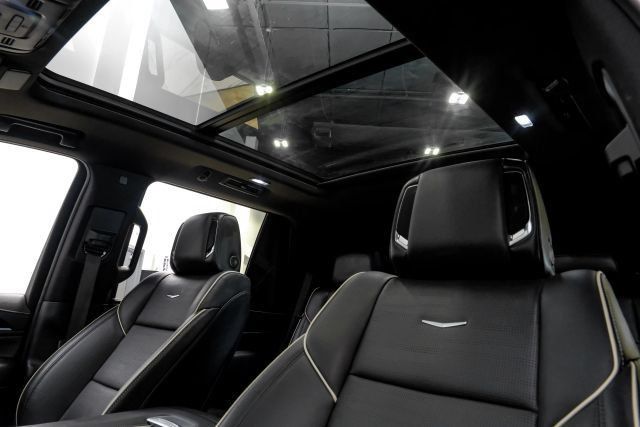 Used 2023 Cadillac Escalade Sport RWD image 6