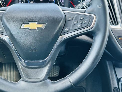 Used 2024 Chevrolet Malibu LT FWD image 17