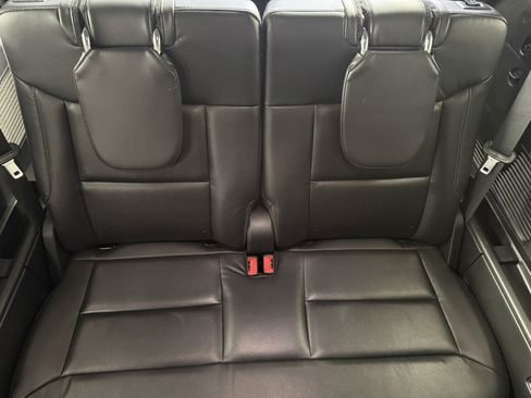 Used 2021 Ford Explorer XLT w/ Equipment Group 202A AWD/4WD image 14