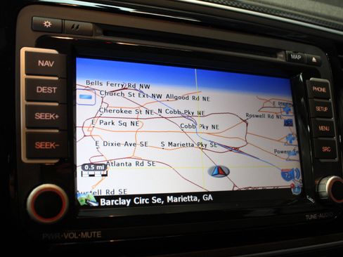 Used 2012 Volkswagen Beetle Launch Edition image 43