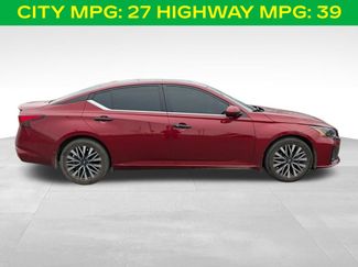 Used 2023 Nissan Altima 2.5 SV w/ SV Premium Package video 3