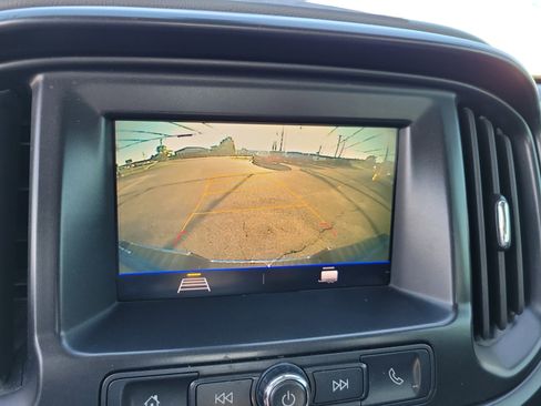 Used 2022 Chevrolet Colorado W/T w/ Custom Special Edition image 21