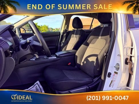 Used 2023 Nissan Sentra SV FWD image 13