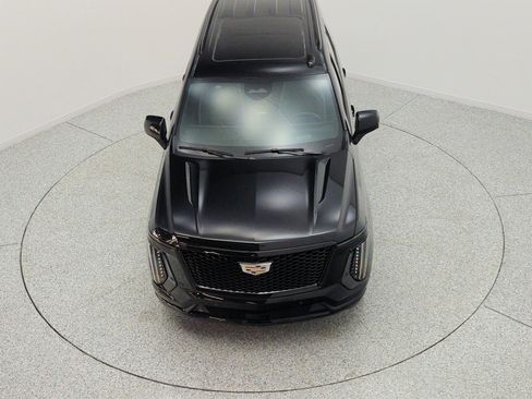 Used 2025 Cadillac Escalade Sport w/ Touring Package AWD/4WD image 23